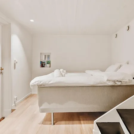 Villa Dinbnb Homes I Luxury With Hot Tub & Views
