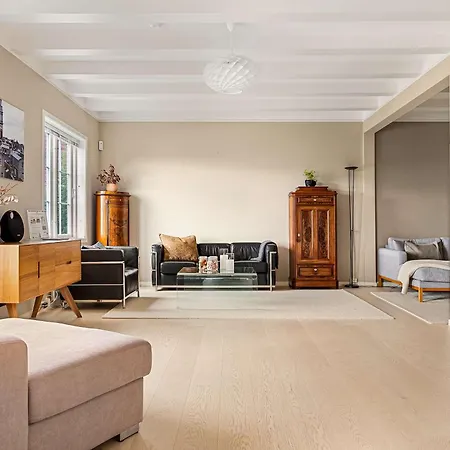 Villa Dinbnb Homes I Luxury With Hot Tub & Views