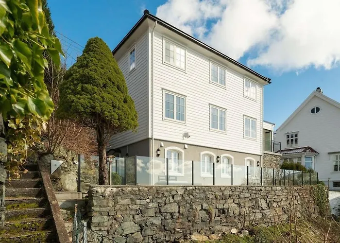 Willa Dinbnb Homes I Luxury With Hot Tub & Views Bergen