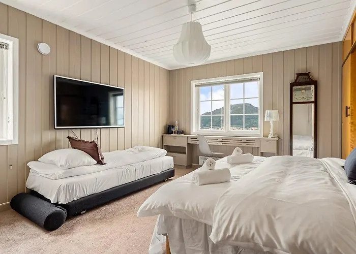 Dinbnb Homes I Luxury With Hot Tub & Views Bergen