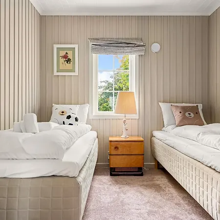 Dinbnb Homes I Luxury With Hot Tub & Views * Bergen