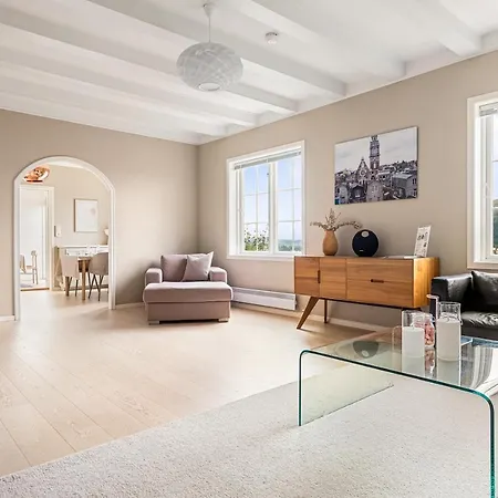 Dinbnb Homes I Luxury With Hot Tub & Views Villa Bergen