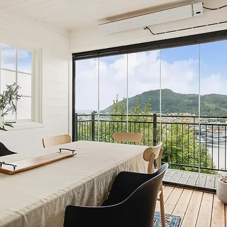 Dinbnb Homes I Luxury With Hot Tub & Views Bergen