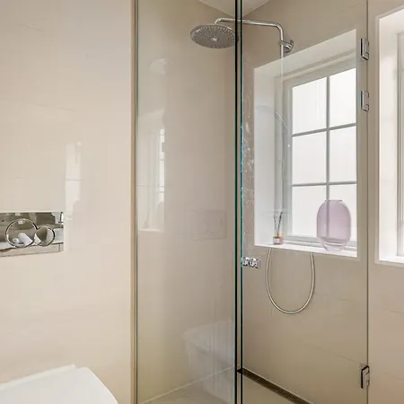 Dinbnb Homes I Luxury With Hot Tub & Views Villa *