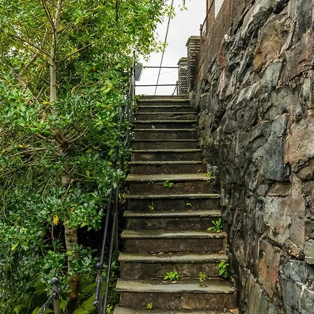 Dinbnb Homes I Luxury With Hot Tub & Views Willa Bergen