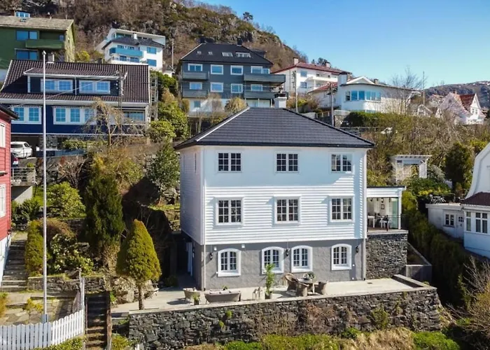 Dinbnb Homes I Luxury With Hot Tub & Views Villa Bergen