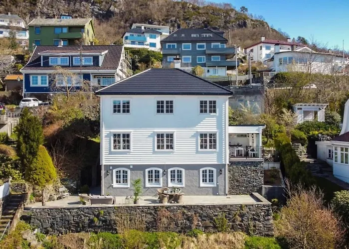 فيلة Dinbnb Homes I Luxury With Hot Tub & Views *