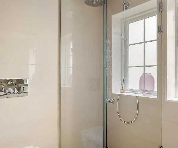 Dinbnb Homes I Luxury With Hot Tub & Views Villa *