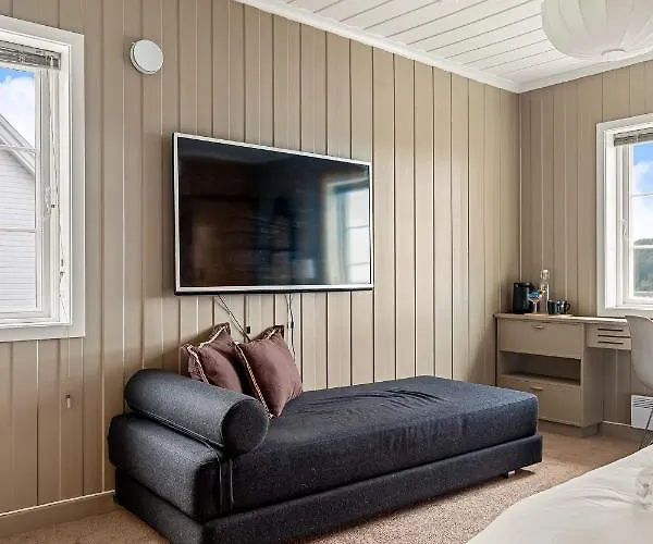 فيلة Dinbnb Homes I Luxury With Hot Tub & Views *