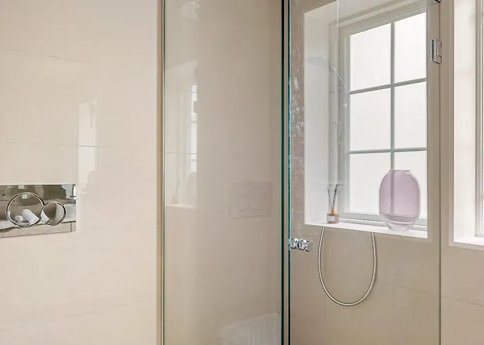 Dinbnb Homes I Luxury With Hot Tub & Views فيلة *