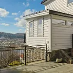 빌라 Dinbnb Homes I Luxury With Hot Tub & Views