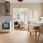 빌라 Dinbnb Homes I Luxury With Hot Tub & Views *