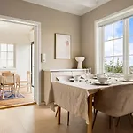 Dinbnb Homes I Luxury With Hot Tub & Views 빌라 *