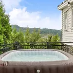 Dinbnb Homes I Luxury With Hot Tub & Views * 베르겐