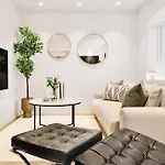 Dinbnb Homes I Luxury With Hot Tub & Views 베르겐